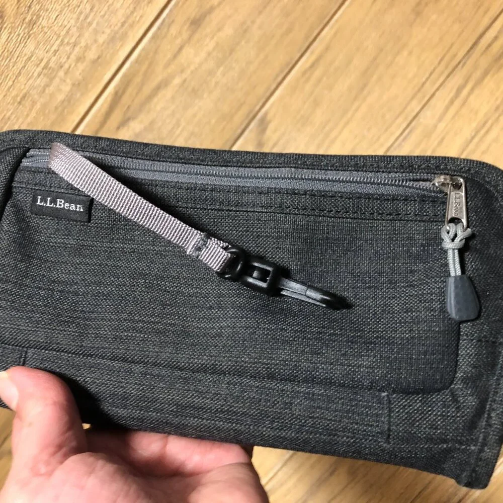 LL Bean men fabric travel wristlet wallet, charcoal gray